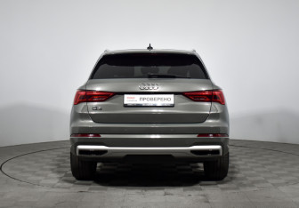 Подержанный автомобиль Audi Q3 2020 года (6 фото)