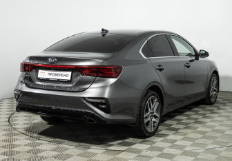 Подержанный автомобиль Kia Cerato Sedan 2019 года (5 фото)