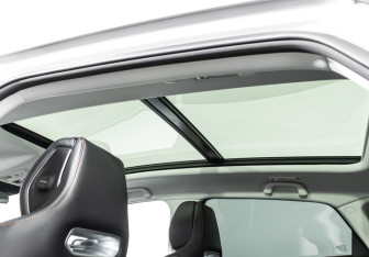 Подержанный автомобиль Changan UNI-K 2023 года (15 фото)