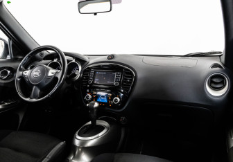 Подержанный автомобиль Nissan Juke 2013 года (9 фото)