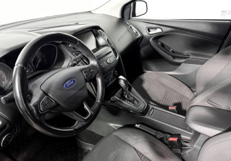 Подержанный автомобиль Ford Focus Sedan 2016 года (9 фото)