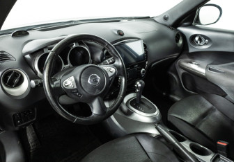 Подержанный автомобиль Nissan Juke 2014 года (11 фото)