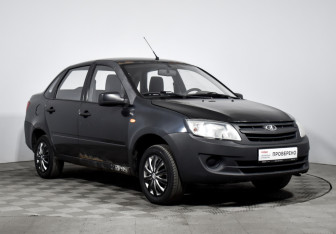 Подержанный автомобиль LADA (ВАЗ) Granta Sedan 2013 года (3 фото)