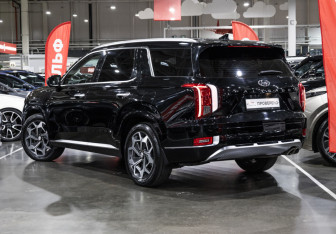 Подержанный автомобиль Hyundai Palisade 2021 года (10 фото)