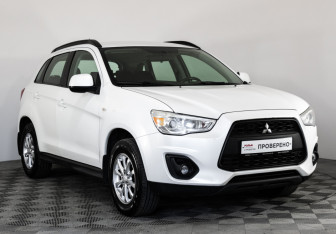 Подержанный автомобиль Mitsubishi ASX 2013 года (3 фото)