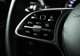 Подержанный автомобиль Mercedes-Benz GLC Coupe 2021 года (17 фото)