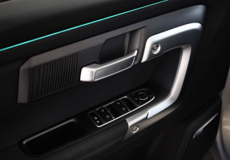 Подержанный автомобиль Jaecoo J7 2024 года (13 фото)