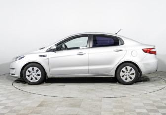 Подержанный автомобиль Kia Rio Sedan 2014 года (8 фото)