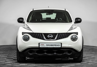 Подержанный автомобиль Nissan Juke 2014 года (2 фото)