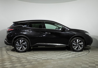 Подержанный автомобиль Nissan Murano Suv 2018 года (4 фото)