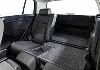 Подержанный автомобиль Volkswagen Golf Plus 2008 года (16 фото)