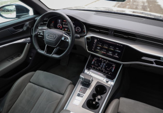 Подержанный автомобиль Audi A6 Sedan 2018 года (10 фото)