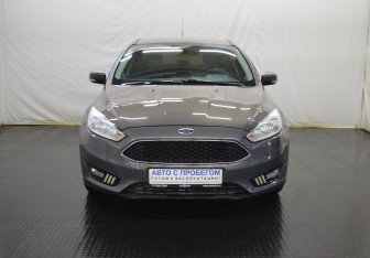 Подержанный автомобиль Ford Focus Hatchback 2018 года (2 фото)
