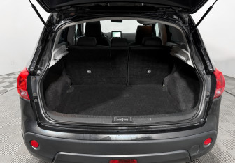 Подержанный автомобиль Nissan Qashqai 2007 года (13 фото)