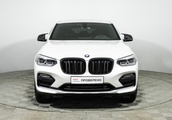 Подержанный автомобиль BMW X4 2019 года (2 фото)