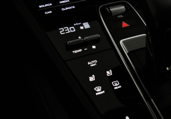 Подержанный автомобиль Porsche Cayenne 2018 года (22 фото)