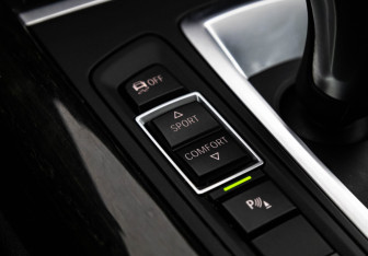 Подержанный автомобиль BMW X5 2016 года (20 фото)