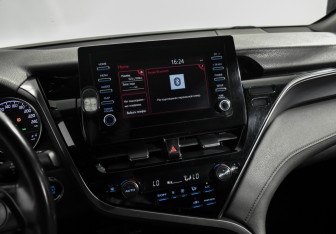 Подержанный автомобиль Toyota Camry Sedan 2021 года (16 фото)