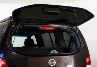 Подержанный автомобиль Nissan Pathfinder 2010 года (28 фото)