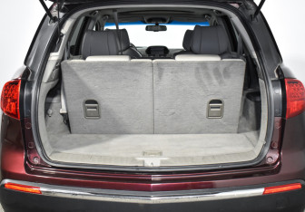 Подержанный автомобиль Acura MDX 2011 года (22 фото)
