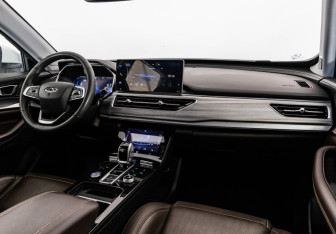 Подержанный автомобиль Chery Tiggo 8 Pro 2022 года (10 фото)