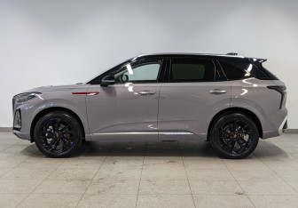 Новый Hongqi HS3 2024 (3 фото)