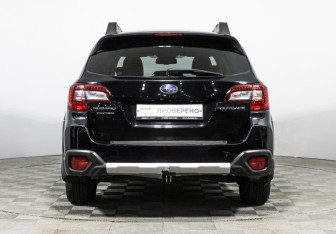 Подержанный автомобиль Subaru Outback Wagon 2016 года (6 фото)