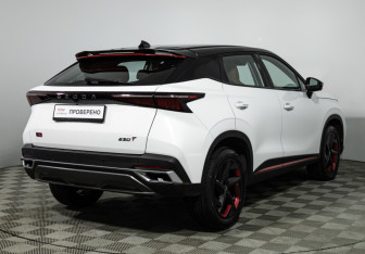 Подержанный автомобиль Omoda C5 2022 года (5 фото)
