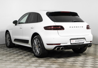 Подержанный автомобиль Porsche Macan 2015 года (7 фото)