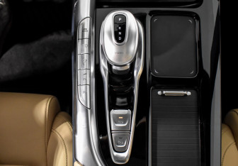 Подержанный автомобиль Voyah Free 2023 года (10 фото)