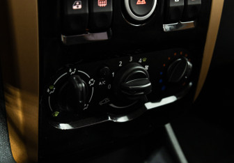 Подержанный автомобиль LADA (ВАЗ) Largus Wagon 2017 года (15 фото)