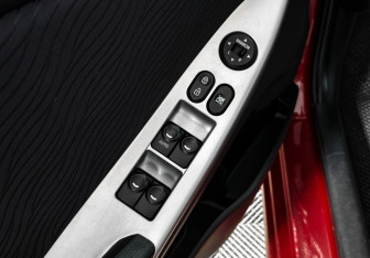 Подержанный автомобиль Hyundai Solaris Sedan 2013 года (10 фото)