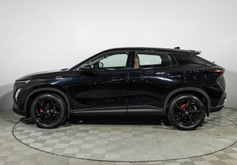 Подержанный автомобиль Omoda C5 2023 года (8 фото)