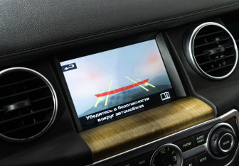 Подержанный автомобиль Land Rover Discovery 2014 года (16 фото)