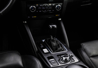 Подержанный автомобиль Mazda CX-5 2015 года (12 фото)