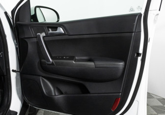 Подержанный автомобиль Kia Sportage 2021 года (28 фото)
