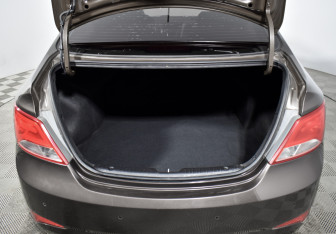 Подержанный автомобиль Hyundai Solaris Sedan 2015 года (17 фото)