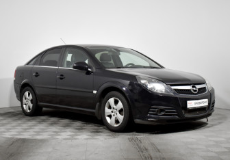 Подержанный автомобиль Opel Vectra Liftback 2008 года (3 фото)