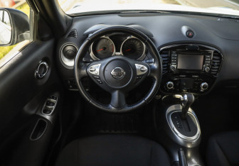 Подержанный автомобиль Nissan Juke 2018 года (12 фото)