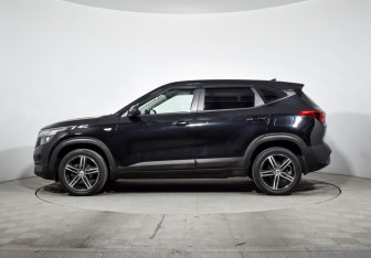 Подержанный автомобиль Kia Seltos 2020 года (8 фото)