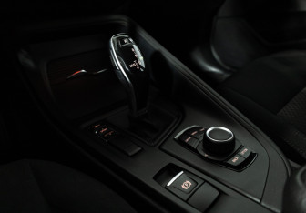 Подержанный автомобиль BMW X1 2019 года (17 фото)
