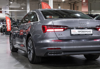 Подержанный автомобиль Audi A6 Sedan 2019 года (10 фото)