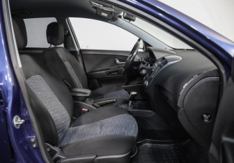 Подержанный автомобиль Kia Ceed Hatchback 2009 года (17 фото)