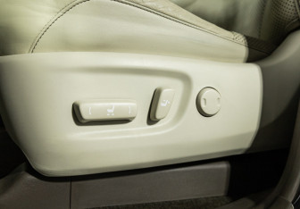 Подержанный автомобиль Lexus GX 2015 года (25 фото)