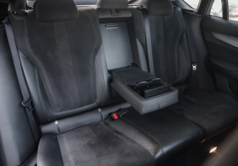 Подержанный автомобиль BMW X6 2017 года (31 фото)