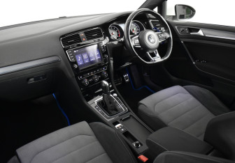 Подержанный автомобиль Volkswagen Golf Wagon 2014 года (11 фото)