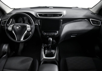 Подержанный автомобиль Nissan Qashqai 2018 года (14 фото)
