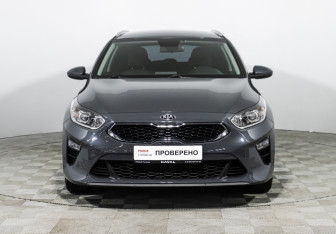 Подержанный автомобиль Kia Ceed Wagon 2019 года (2 фото)
