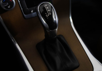 Подержанный автомобиль Volvo XC70 2015 года (19 фото)