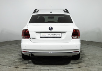 Подержанный автомобиль Volkswagen Polo Sedan 2016 года (6 фото)